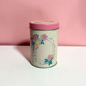 Vintage retro medium floral tin